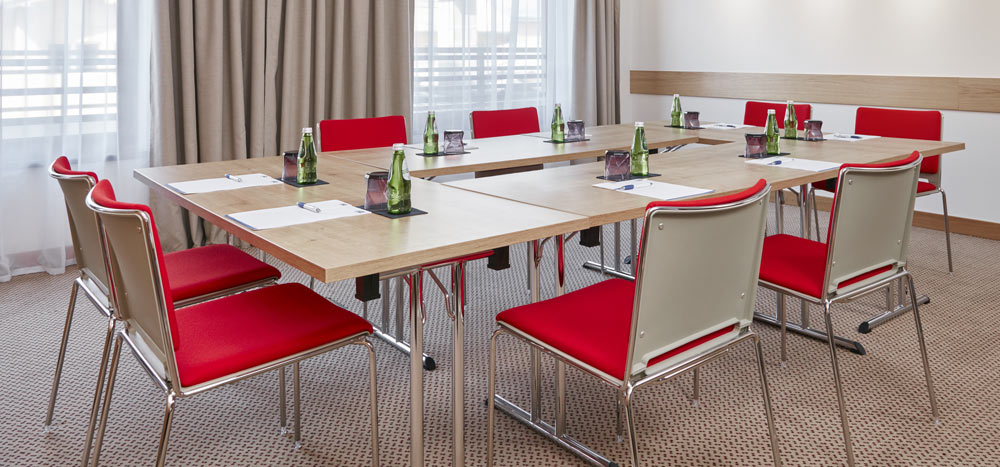 Holiday Inn Express 6